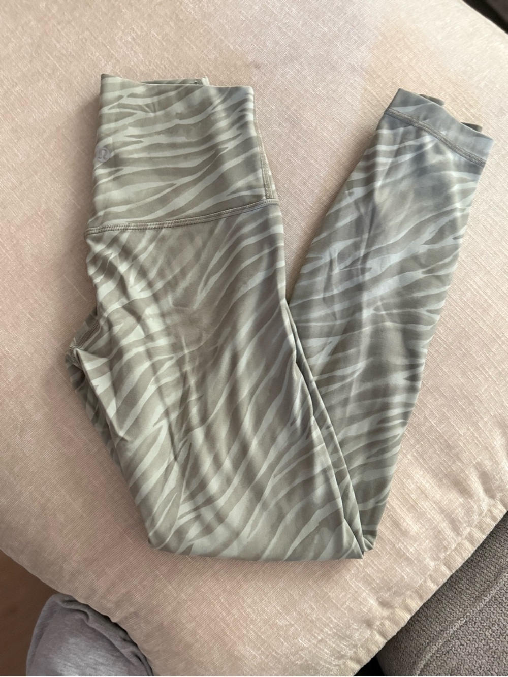 Girls' Zebra-Print Active Leggings in Sage Green